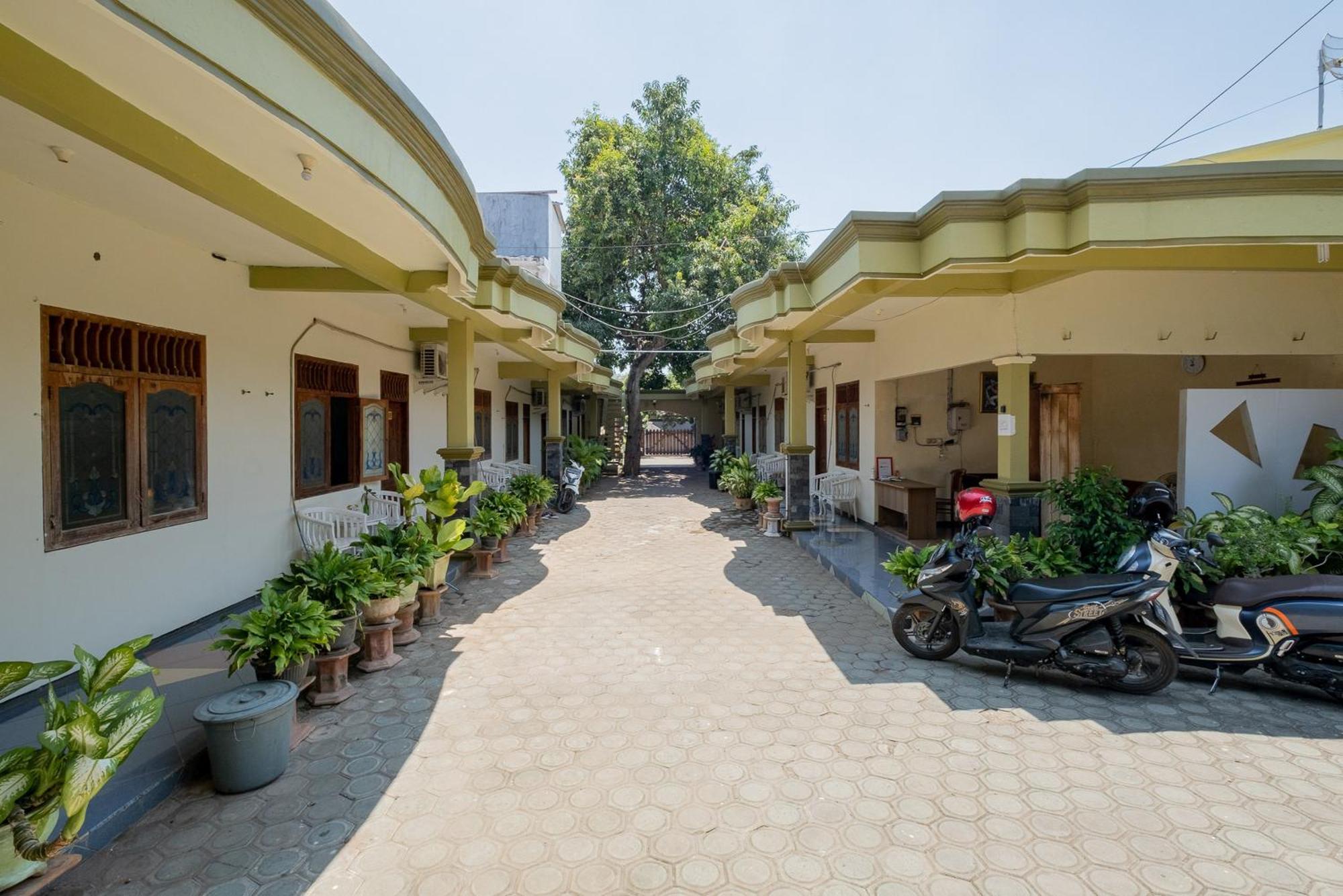 Reddoorz Syariah At Jalan Sunan Giri Tuban Tuban  Dış mekan fotoğraf