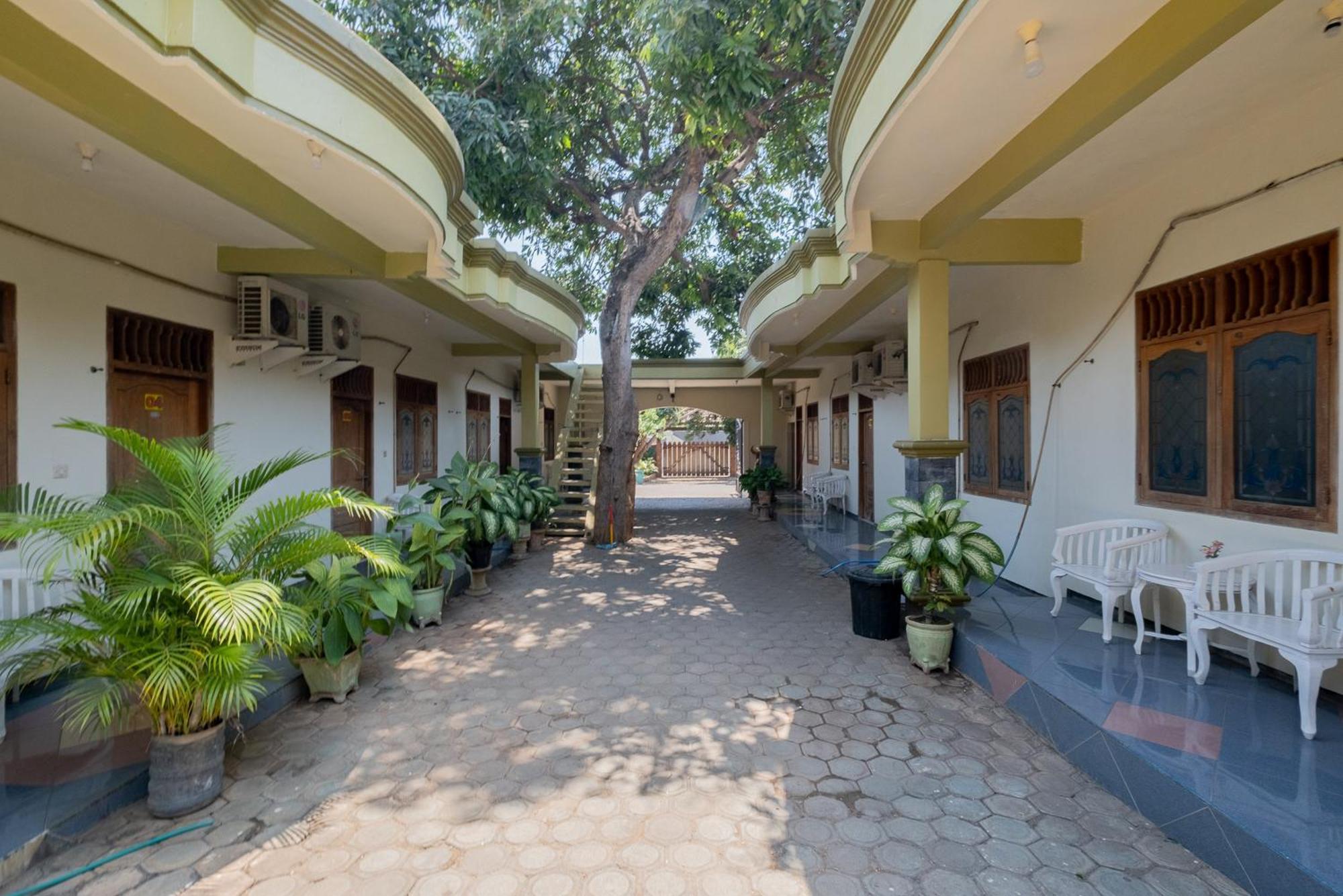 Reddoorz Syariah At Jalan Sunan Giri Tuban Tuban  Dış mekan fotoğraf