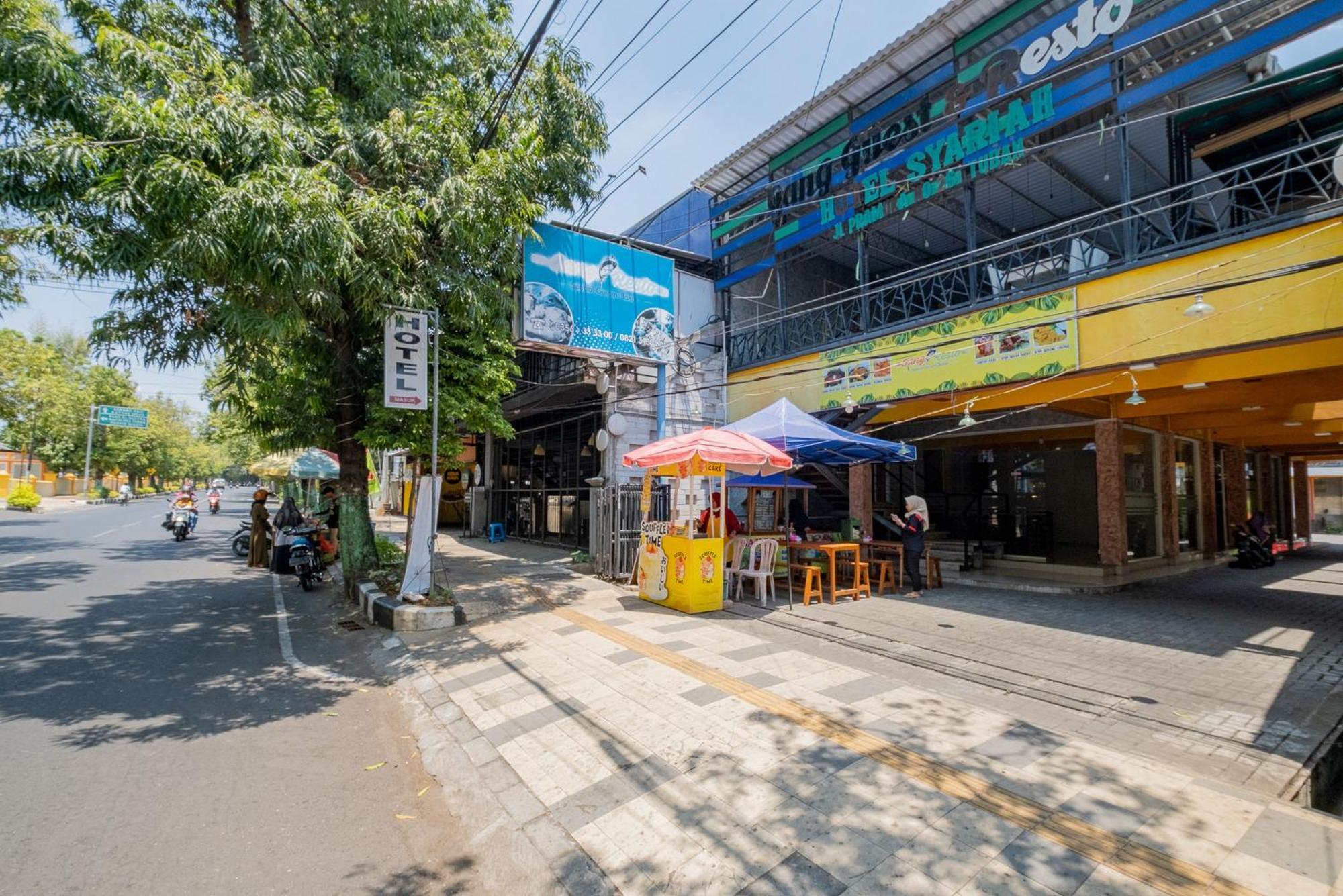 Reddoorz Syariah At Jalan Sunan Giri Tuban Tuban  Dış mekan fotoğraf